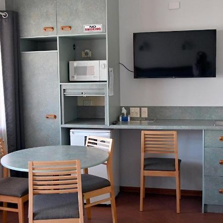 Downs Motel Туумба Екстериор снимка
