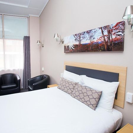 Downs Motel Туумба Екстериор снимка