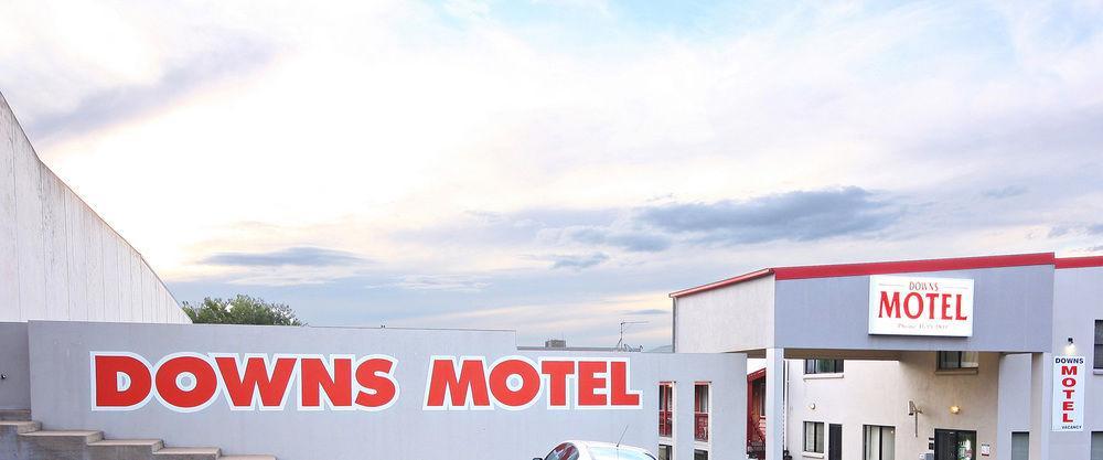 Downs Motel Туумба Екстериор снимка