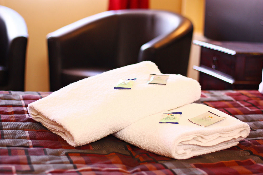 Downs Motel Туумба Екстериор снимка