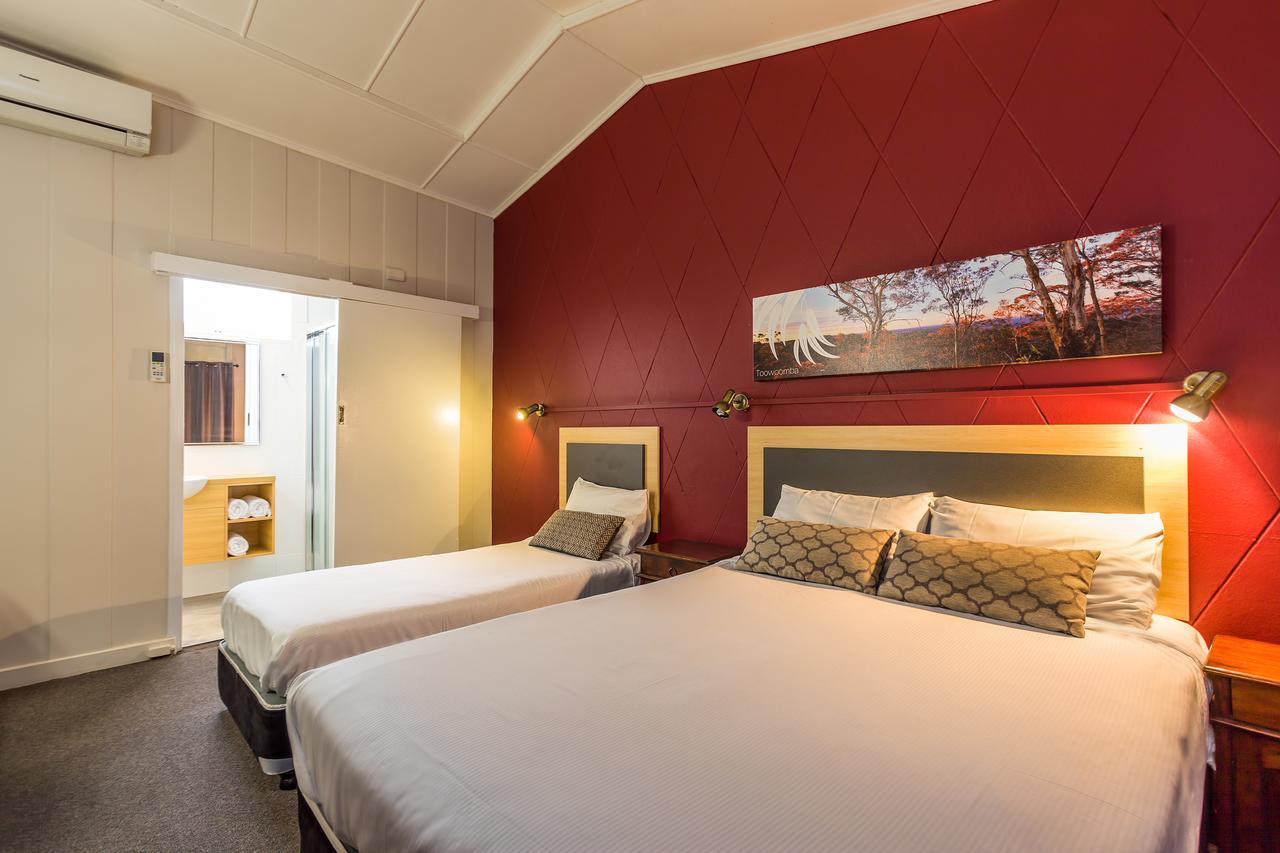 Downs Motel Туумба Екстериор снимка