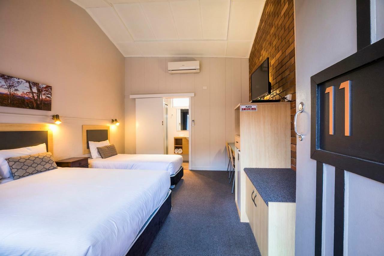 Downs Motel Туумба Екстериор снимка